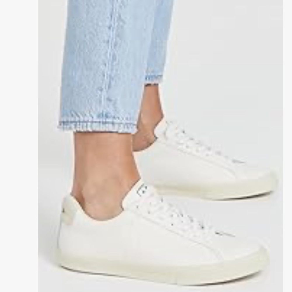VEJA Esplar Leather Logo Sneakers